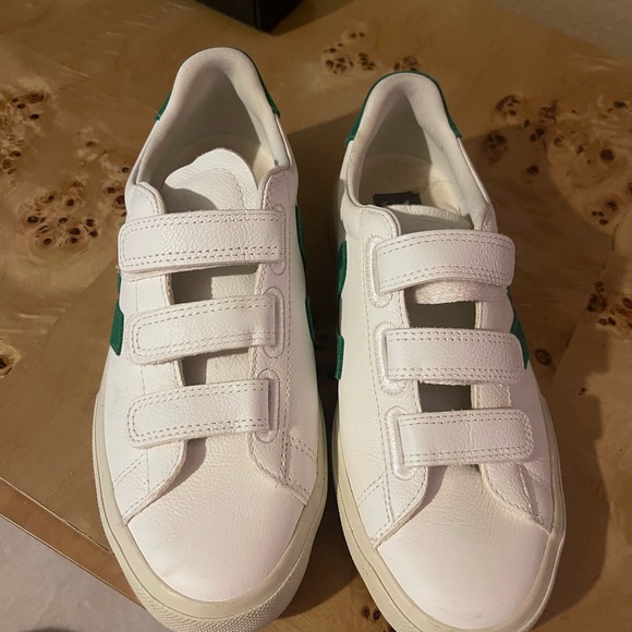 Veja White and Green Sneakers - Picture 3 of 4